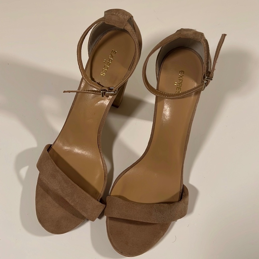 Express Shoes Express Beige Open Toe 4 Inch Block Heels Size 10